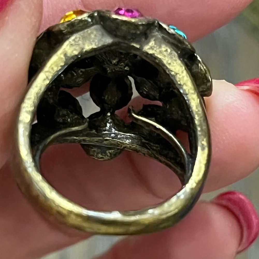 17 stones cluster multicolored statement or cocktail signed ring